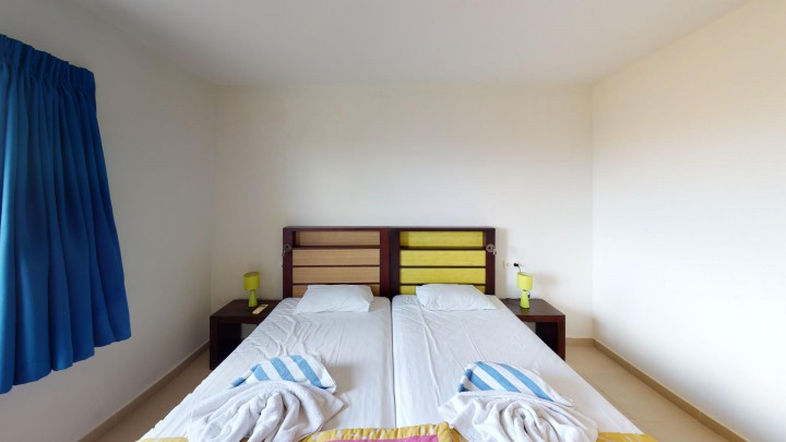 Blue Bay - Triple Tree #20, mooi 2 slaapkamer appartement met zwembad