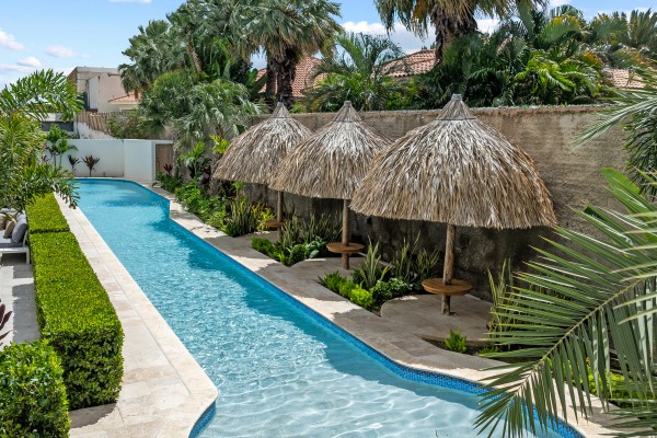 Carouselimage Curacao 2934