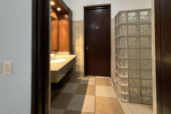Blue Bay Village - Spacious apartment with good rental potential