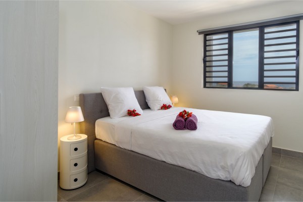Cape Marie C5 - Corner apartment on second floor with sea view