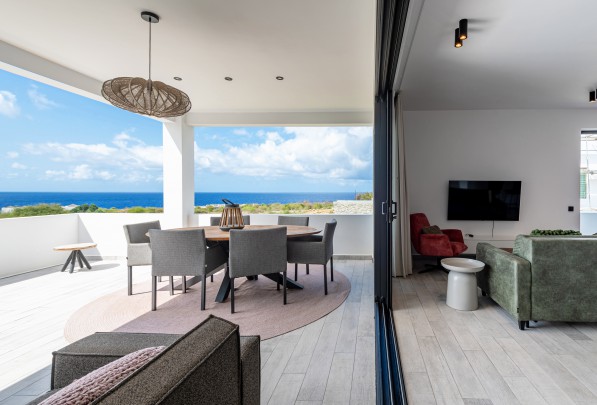 THE REEF - Luxury apartments with stunning golf course and sea views
