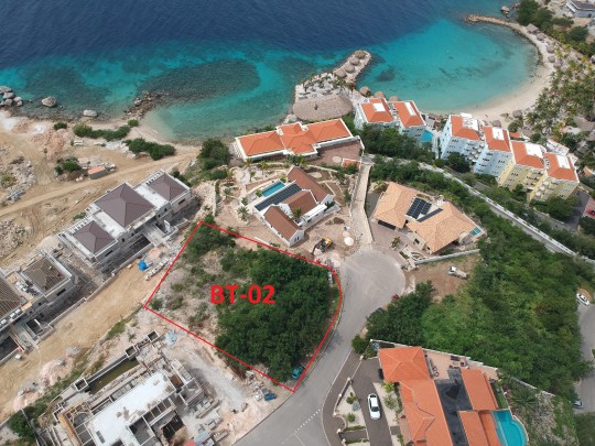 Blue Bay – Beautiful spacious plot for sale with sea view on T-section