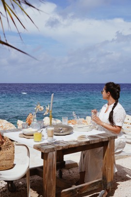 BijBlauw Boutique Hotel & Oceanfront Restaurant Exploitatie + inboedel