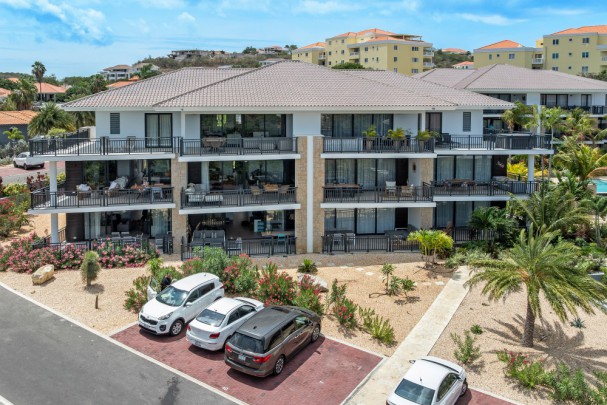 Blue Bay Resort – The Breeze luxury ground floor apartment