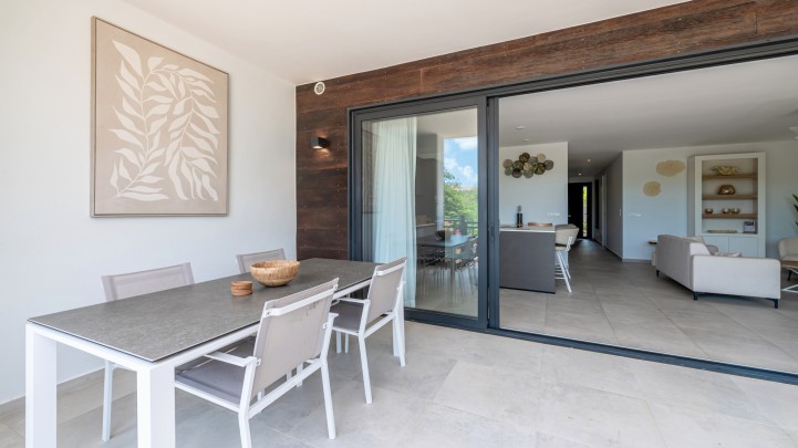 Blue Bay Resort – The Breeze luxury ground floor apartment