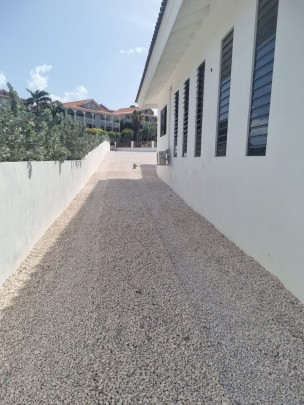 Blue Bay - Luxury new build 4 bedroom villa with private pool 