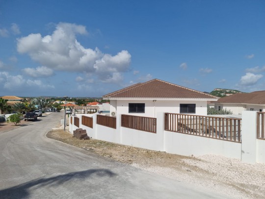 Blue Bay - Luxury new build 4 bedroom villa with private pool 