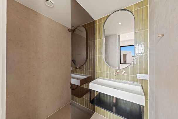 Blue Bay the Ivy  - Newly built 2-bedroom ground-floor apartments