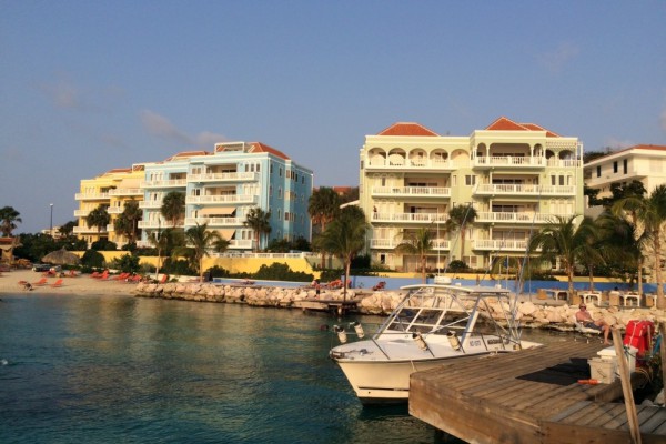 Carouselimage Curacao 1