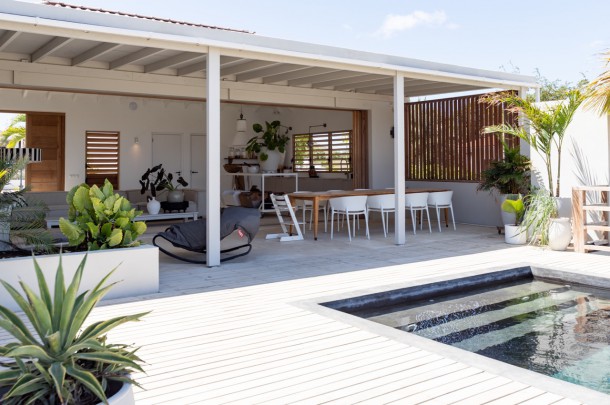 Blue Bay - Ruime moderne villa met prachtig uitzicht en zwembad