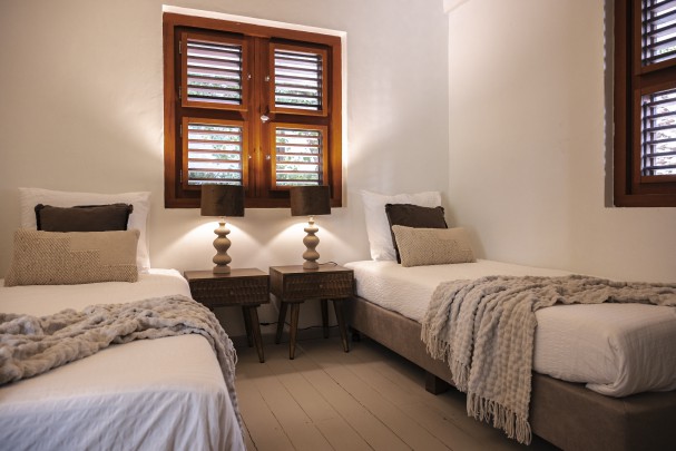 Luxury Seaview bungalow on resort with good rental opportunities