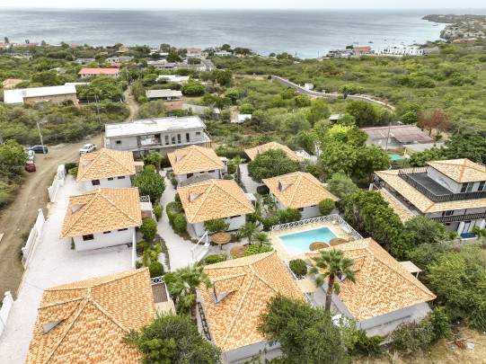 Luxury Seaview bungalow on resort with good rental opportunities