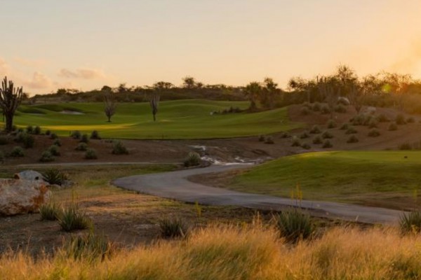 Blue Bay D-section – spacious building lot, ready for your dream home