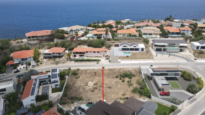 Blue Bay D-section – spacious building lot, ready for your dream home