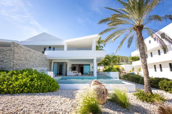 THE CAPE 6 – Luxury Apartment with Sea & Golf Course View 
