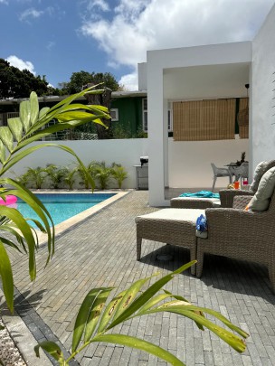 Mahaai - Tropical bungalow perfect for vacation rentals with pool