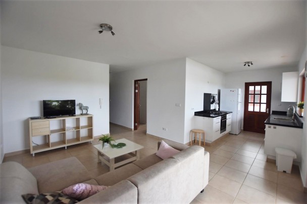 Cocolora - Spacious 2-bedroom apartments for rent with view Tafelberg