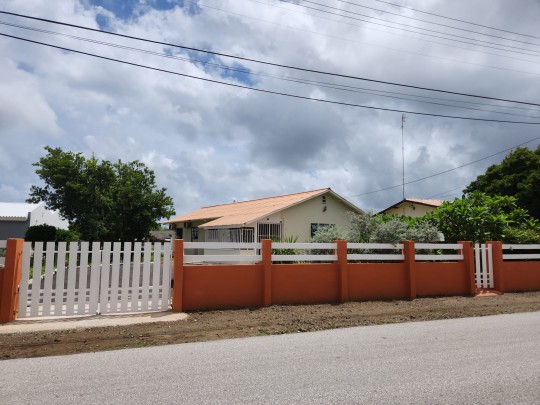 Santa Rosa - Centraal gelegen huis te huur Curaçao