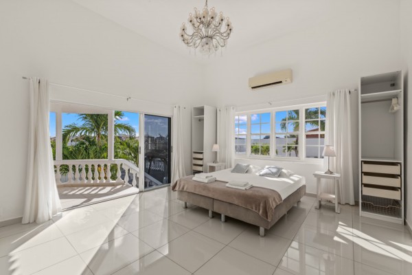 Champartments – Private Group Estate Income Potential - Villa Curaçao