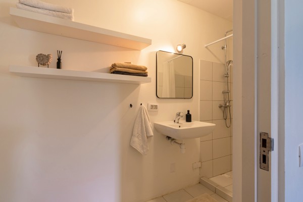 Blue Bay BH 04 - Charming villa with guest house and beautifull views.