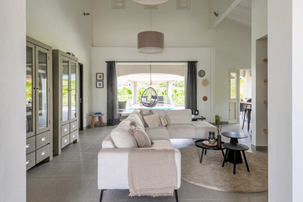 Blue Bay BH 04 - Charming villa with guest house and beautifull views.
