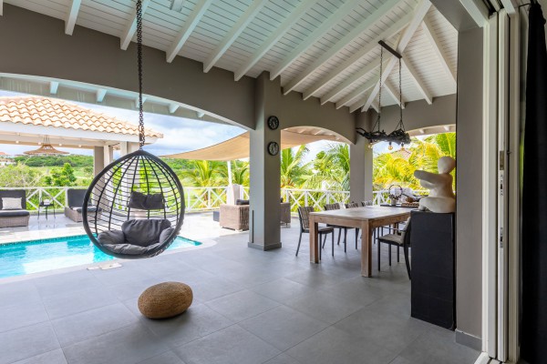Blue Bay BH 04 - Charming villa with guest house and beautifull views.