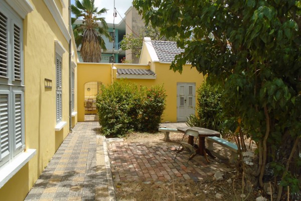 Otrobanda - Unique rental apartments in the heart of Otrobanda