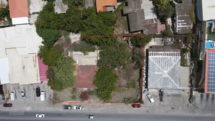 Santa Maria - Commercial Plot with development potential