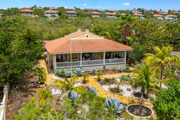 Coral Estate - Detached bungalow with spectacular ocean view