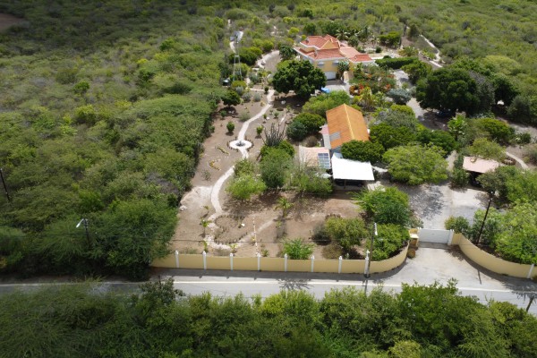 San Sebastiaan - A little piece of tropical paradise in Banda Abou