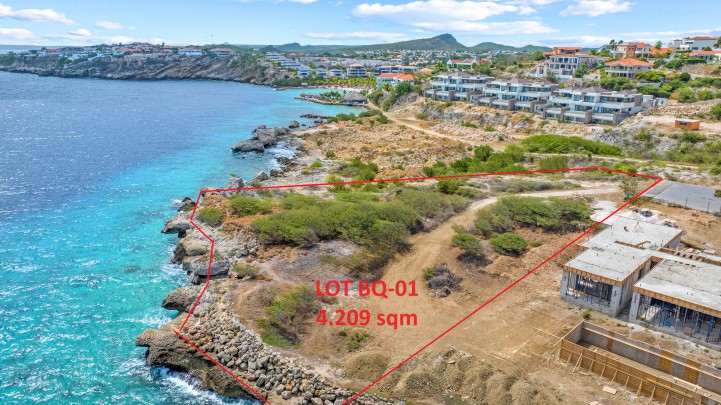 Blue Bay BQ1 - Exclusive, oceanfront lot ready for your dream home