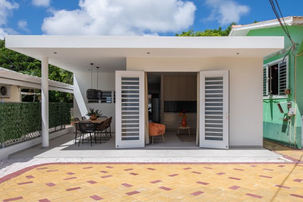 Carouselimage Curacao 2106