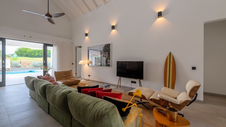 Blue Bay BJ - Detached villa on golf course with swimming pool