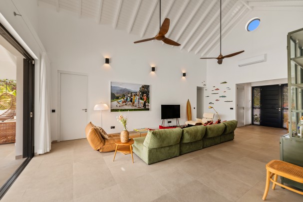 Blue Bay BJ - Detached villa on golf course with swimming pool