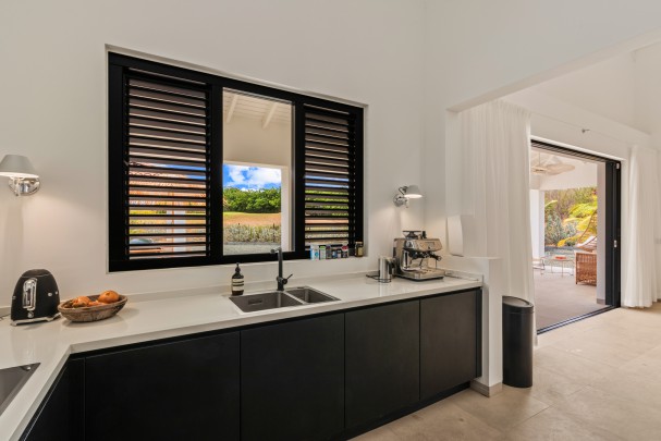 Blue Bay BJ - Detached villa on golf course with swimming pool