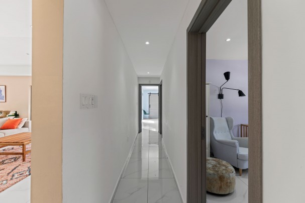 Four-Bedroom Villa in Blue Bay L-Section with Pool, Garage & Golf View