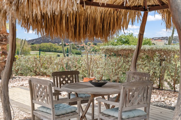  Luxe villa op blue Bay met schitterend uitzicht over de golfbaan