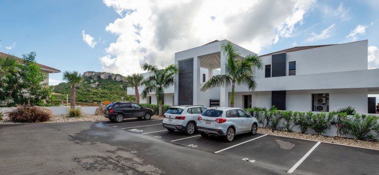 Blue Bay - The Reef - Luxury corner penthouse apartment with seaview