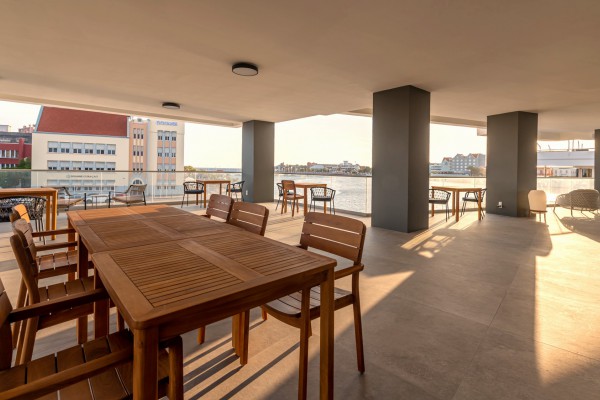 The Wharf - Exclusief Stadsappartement met Dakterras in Willemstad