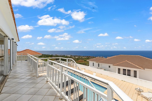 Blue Bay Resort - Caribbean Luxury Villa with 7 Bedrooms and Sea Views
