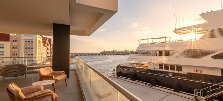 The Wharf - Exclusief Stadsappartement met Dakterras in Willemstad