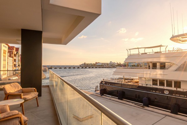 The Wharf - Exclusief Stadsappartement met Dakterras in Willemstad