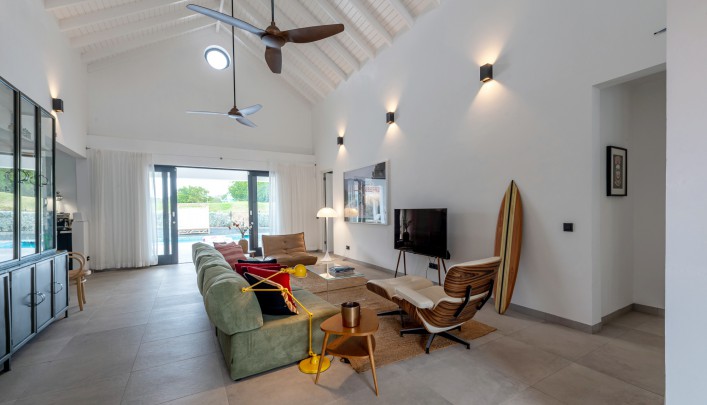 Blue Bay BJ - Detached villa on golf course with swimming pool