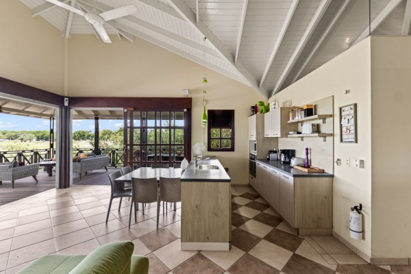 Blue Bay Village detached bungalow overlooking the golf course