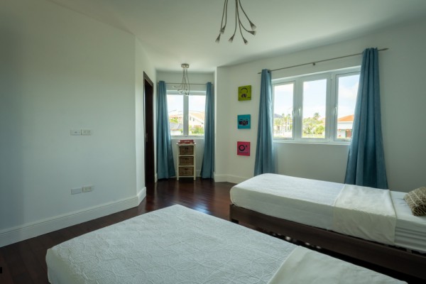 Luxury Furnished Villa with Private Pool in Vista Royal – Jan Thiel