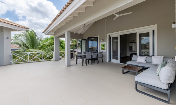 Blue Bay BK 12 - Spacious villa with guest house and golf course views