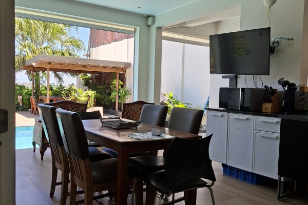 Kaya Modoc - Ruime woning met zwembad en aparte studio