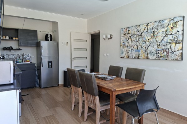 Kaya Modoc - Ruime woning met zwembad en aparte studio