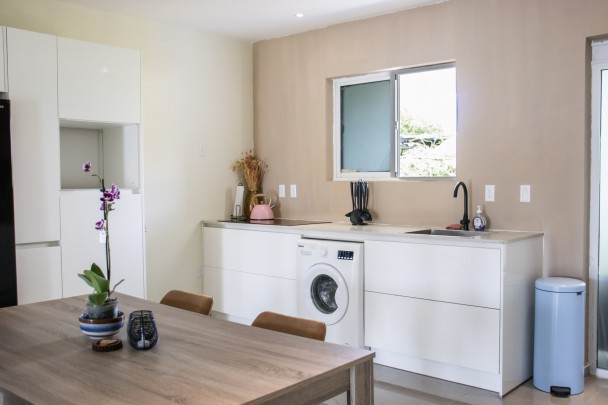Hoenderberg - 3-Bedroom Home on Elevated Plot with Garden