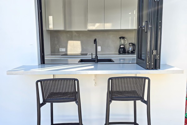 Beautiful home around the corner from Marie Pompoen beach boulevard.